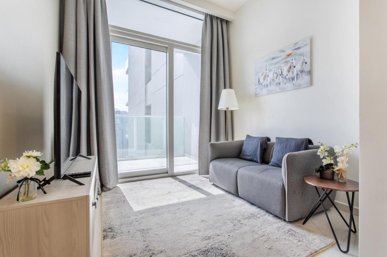 Reva Residences - One Bedroom Apartment By The S Holiday Homes Дубай Экстерьер фото