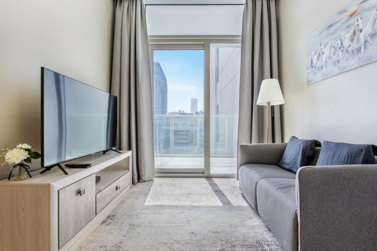 Reva Residences - One Bedroom Apartment By The S Holiday Homes Дубай Экстерьер фото